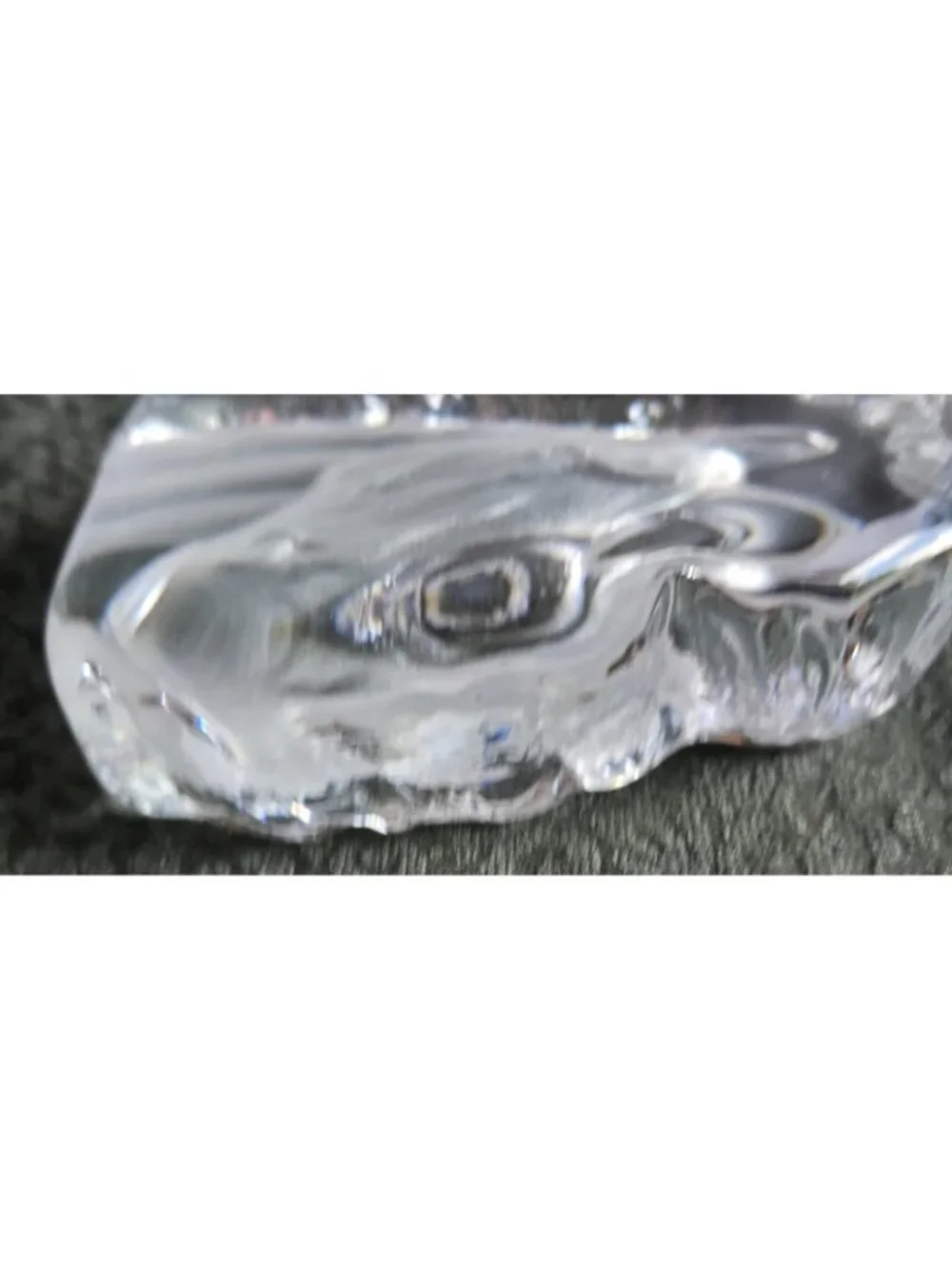 Heavy Crystal Glass Intaglio Horse Head Paperweight 4 inches Tall - Picture 7 of 9